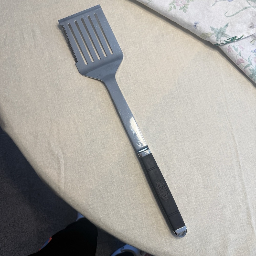 Fisher & Peykel DCS Heavy Duty BBQ Grill Spatula Black Handle